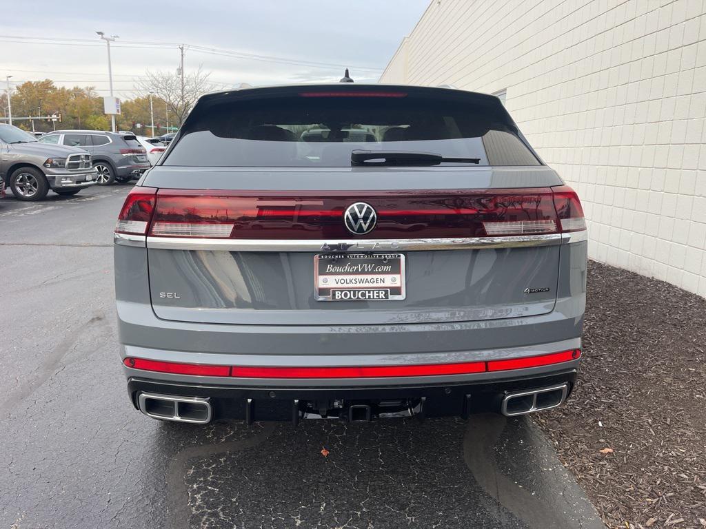 new 2026 Volkswagen Atlas Cross Sport car, priced at $52,197