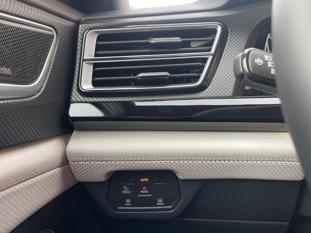 new 2026 Volkswagen Atlas Cross Sport car, priced at $52,197