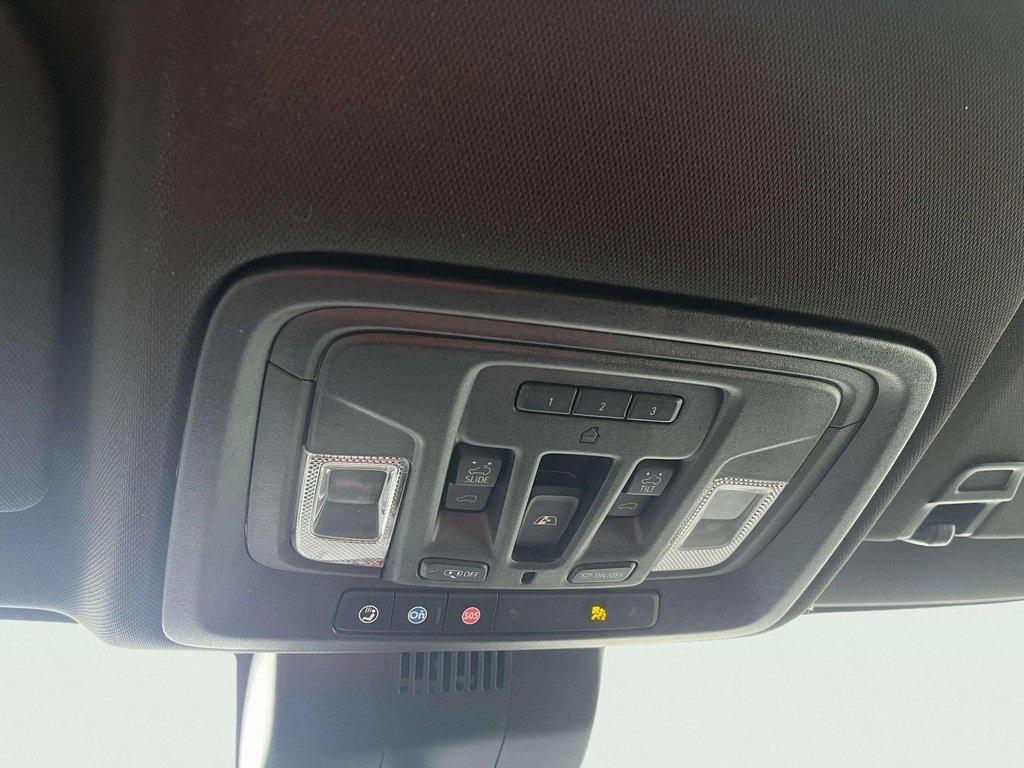 used 2022 GMC Sierra 1500 car, priced at $43,986