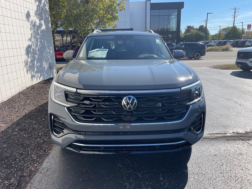 new 2026 Volkswagen Atlas car, priced at $55,216
