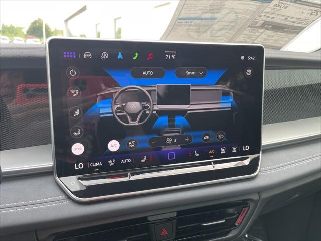 new 2025 Volkswagen Tiguan car, priced at $38,061