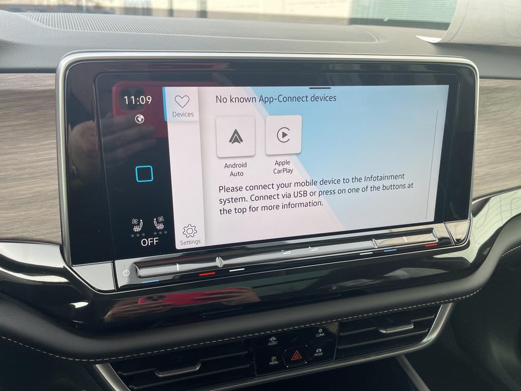 new 2025 Volkswagen Atlas car, priced at $50,411