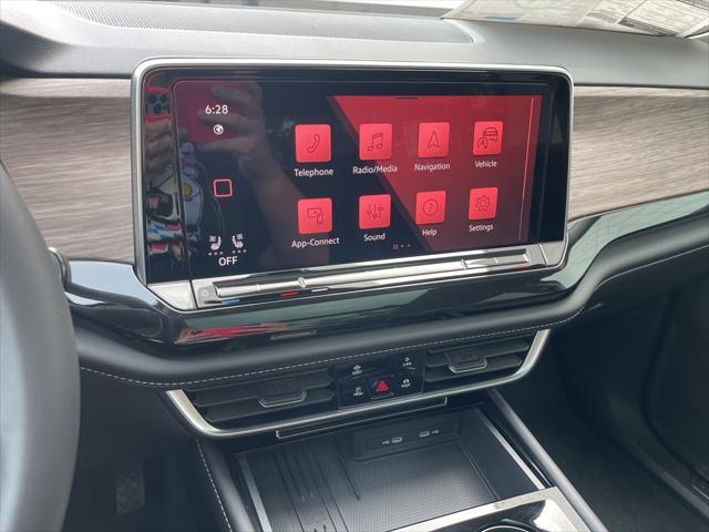 new 2025 Volkswagen Atlas car, priced at $46,328