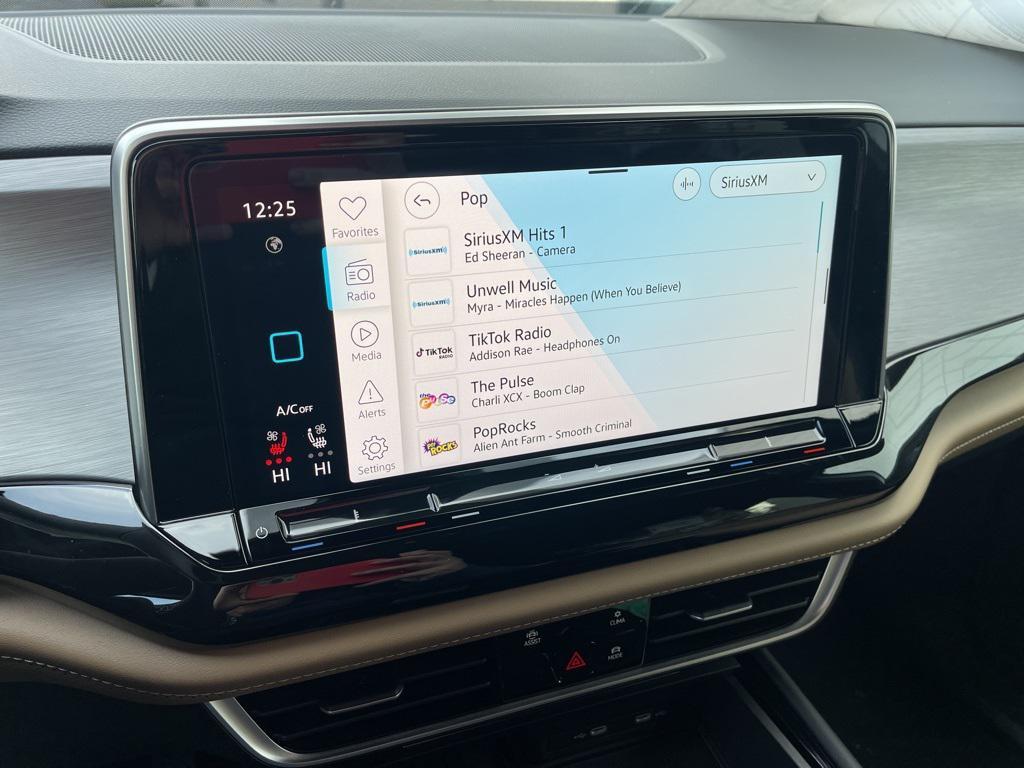 new 2026 Volkswagen Atlas Cross Sport car, priced at $39,205