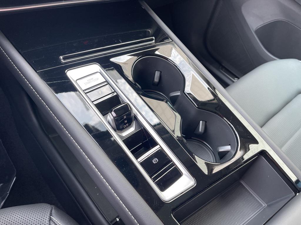 new 2025 Volkswagen Atlas car, priced at $45,572