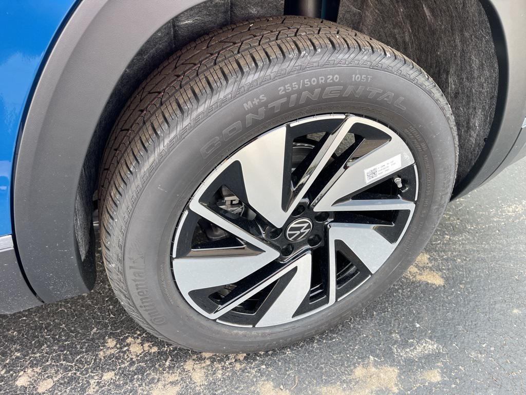 new 2025 Volkswagen Atlas car, priced at $45,572