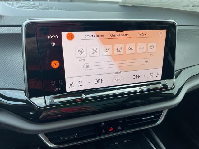 new 2025 Volkswagen Atlas car, priced at $45,077