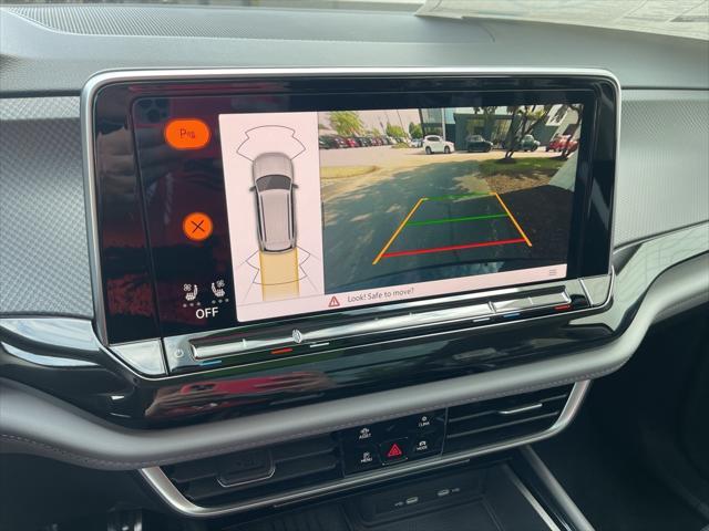 new 2025 Volkswagen Atlas car, priced at $45,077