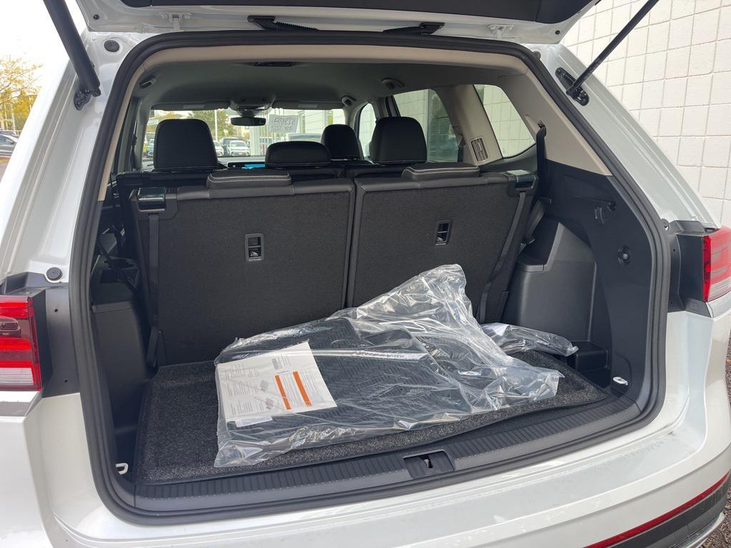 new 2026 Volkswagen Atlas car, priced at $41,182