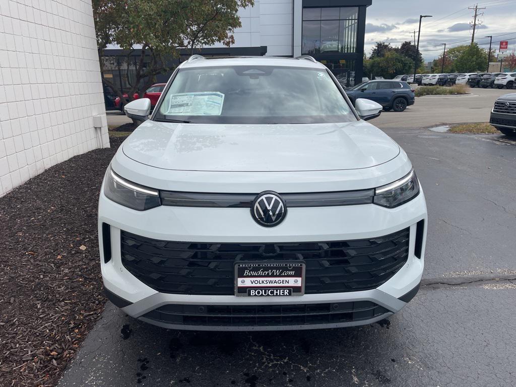 new 2025 Volkswagen Tiguan car, priced at $35,270