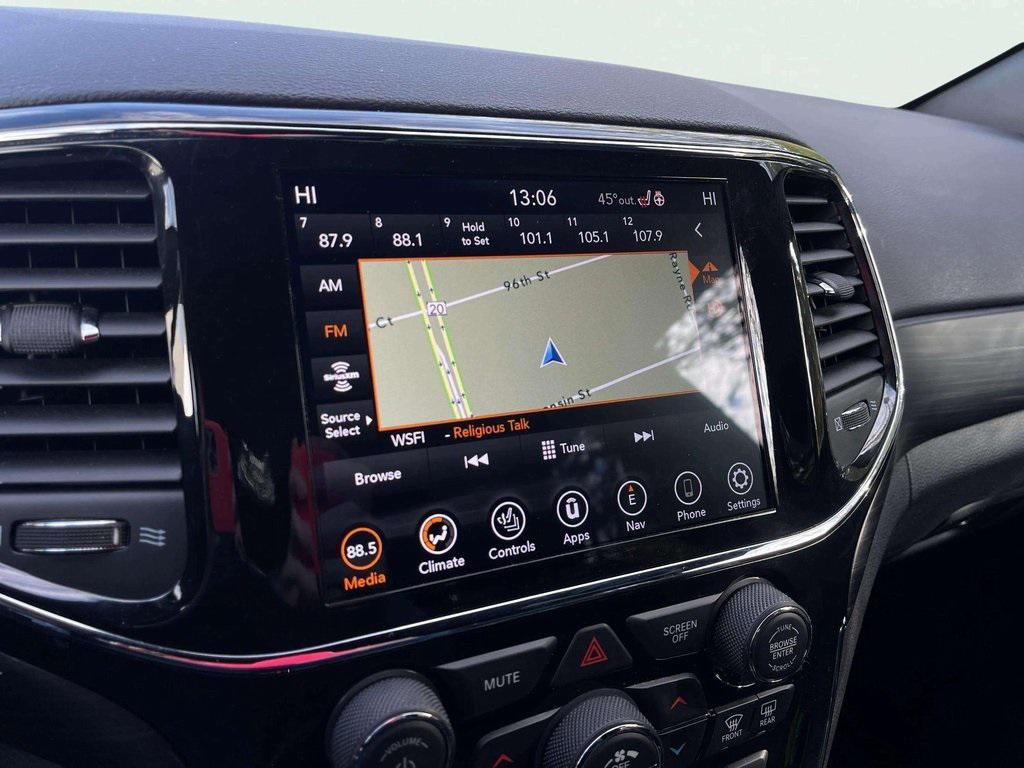 used 2021 Jeep Grand Cherokee car, priced at $29,237