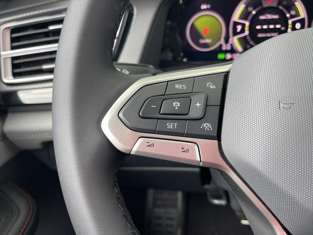 new 2025 Volkswagen Atlas car, priced at $44,728