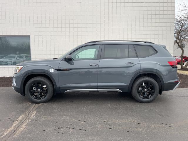 new 2025 Volkswagen Atlas car, priced at $46,478