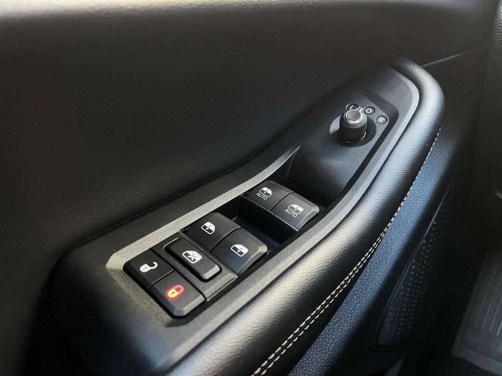 used 2023 Jeep Grand Cherokee car, priced at $29,599