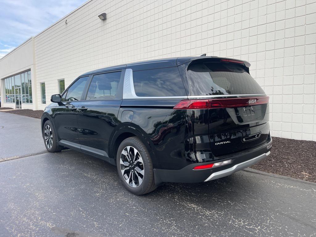 used 2024 Kia Carnival car, priced at $39,745