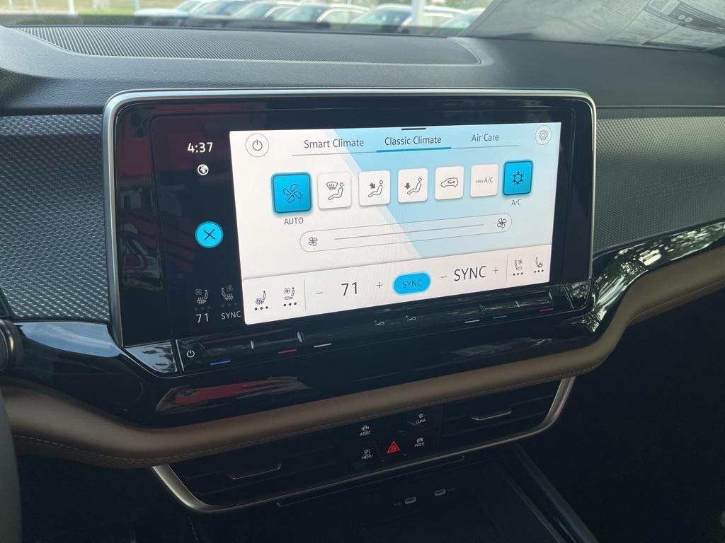 new 2026 Volkswagen Atlas Cross Sport car, priced at $51,446