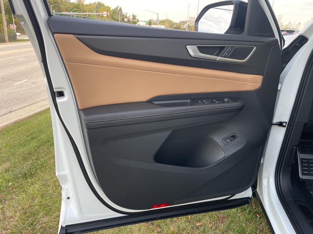 new 2026 Volkswagen Atlas Cross Sport car, priced at $51,446