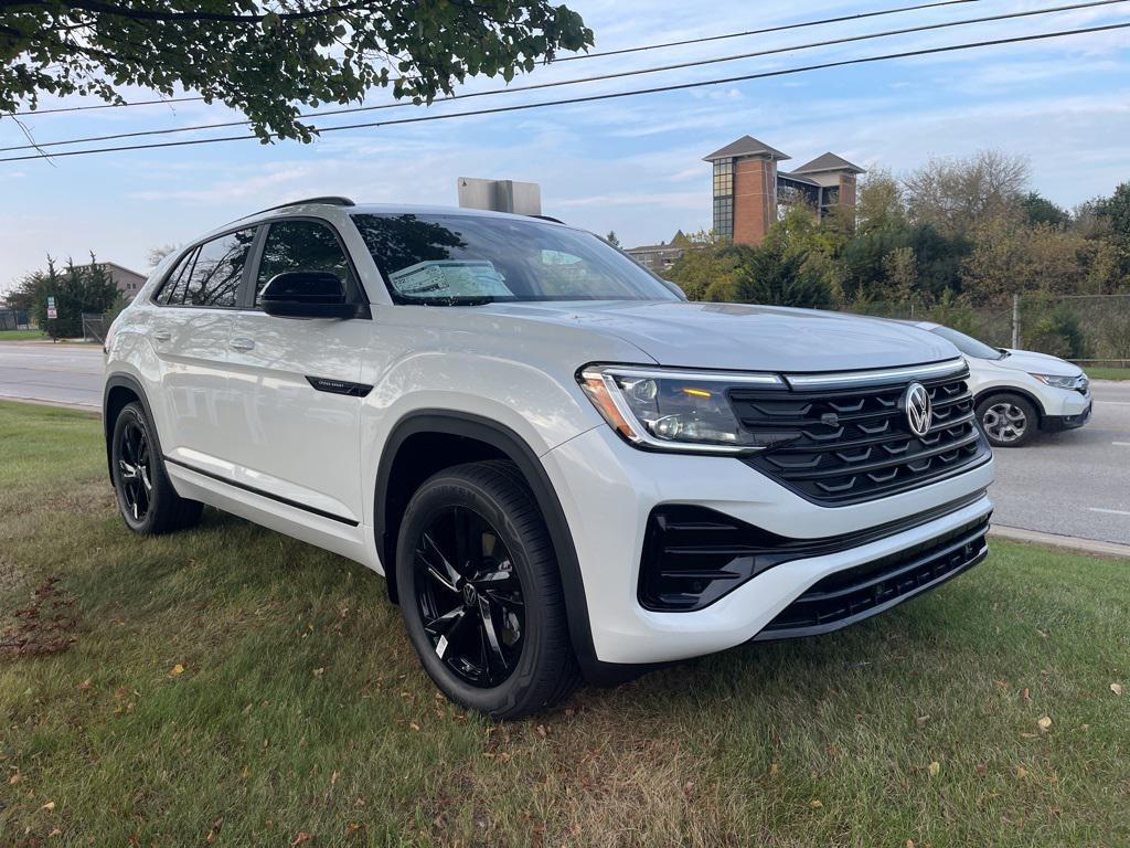 new 2026 Volkswagen Atlas Cross Sport car, priced at $51,446