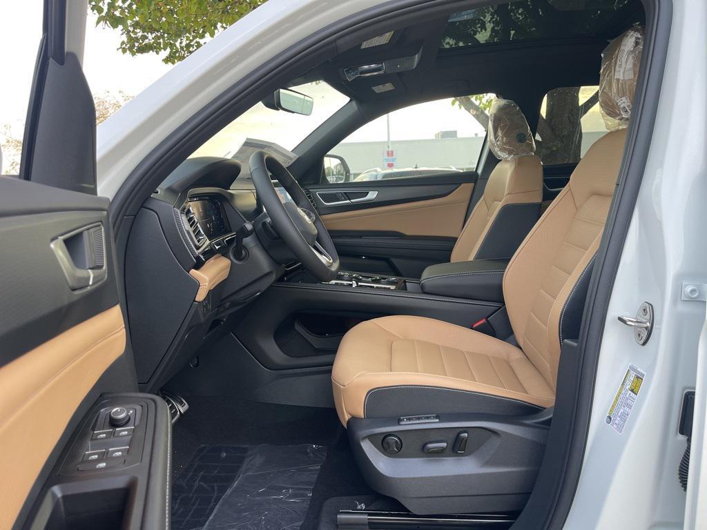 new 2026 Volkswagen Atlas Cross Sport car, priced at $51,446