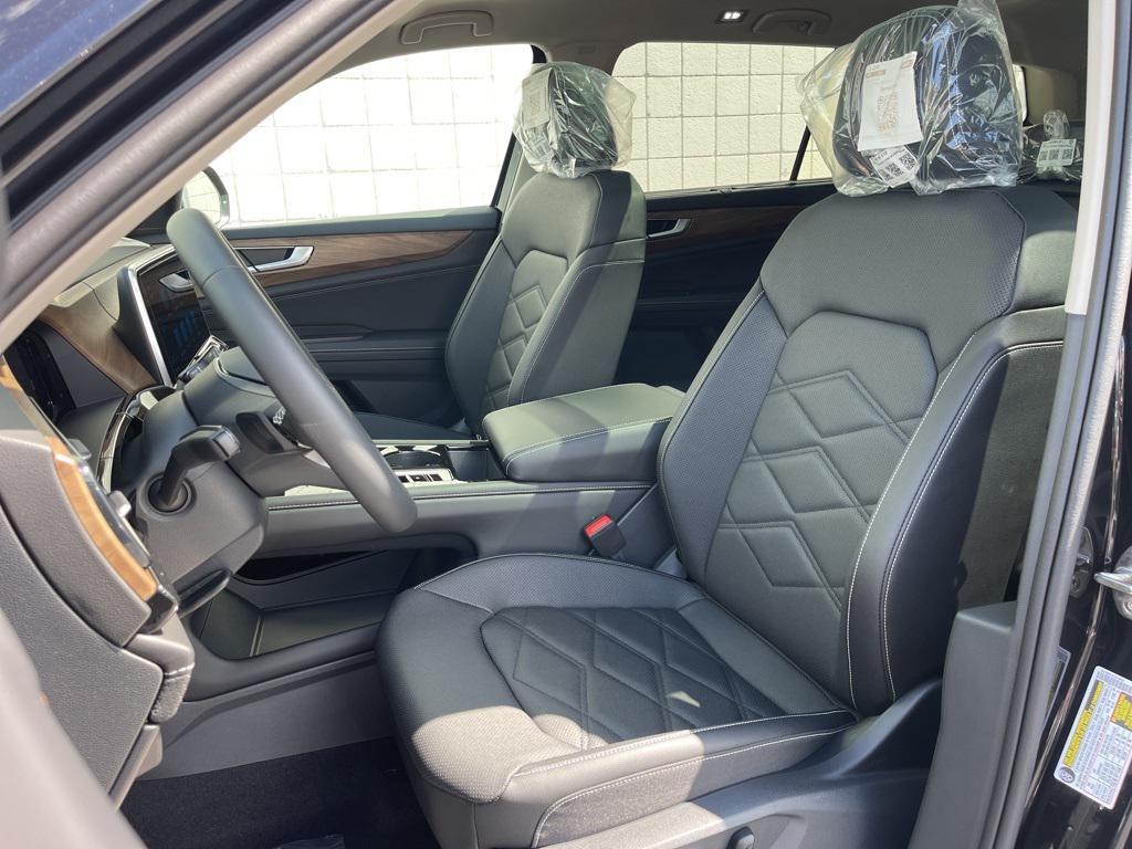 new 2026 Volkswagen Atlas car, priced at $49,336