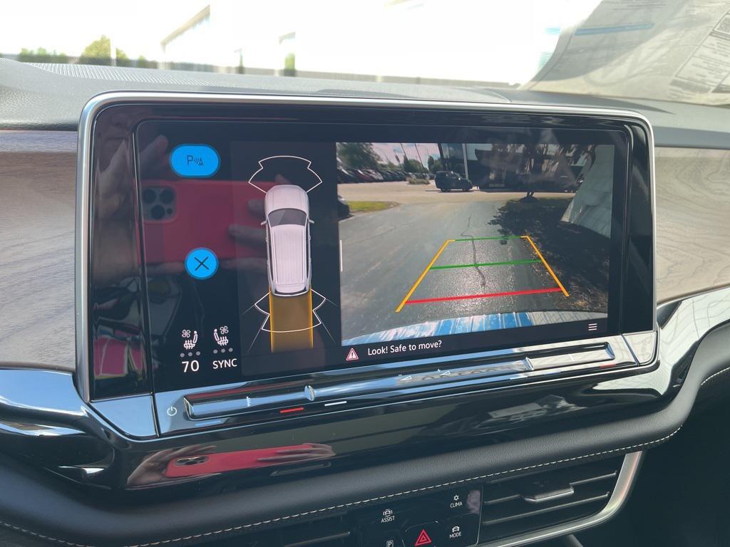 new 2026 Volkswagen Atlas car, priced at $49,336