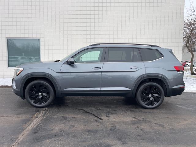 new 2024 Volkswagen Atlas car, priced at $42,081