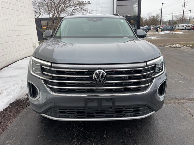 new 2024 Volkswagen Atlas car, priced at $42,081