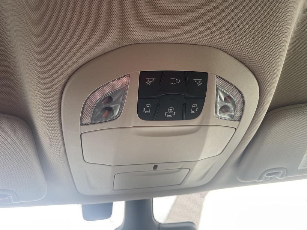 used 2022 Chrysler Pacifica car, priced at $27,766