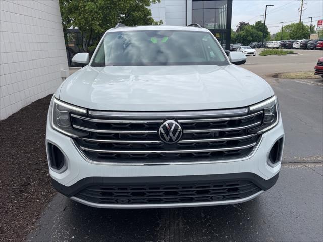 new 2025 Volkswagen Atlas car, priced at $43,463