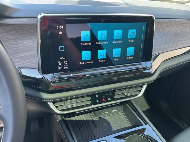 new 2025 Volkswagen Atlas car, priced at $48,107