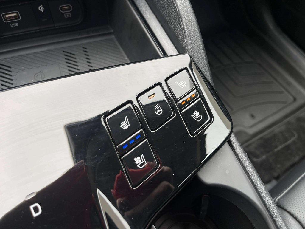 used 2024 Kia Sportage Hybrid car, priced at $33,284