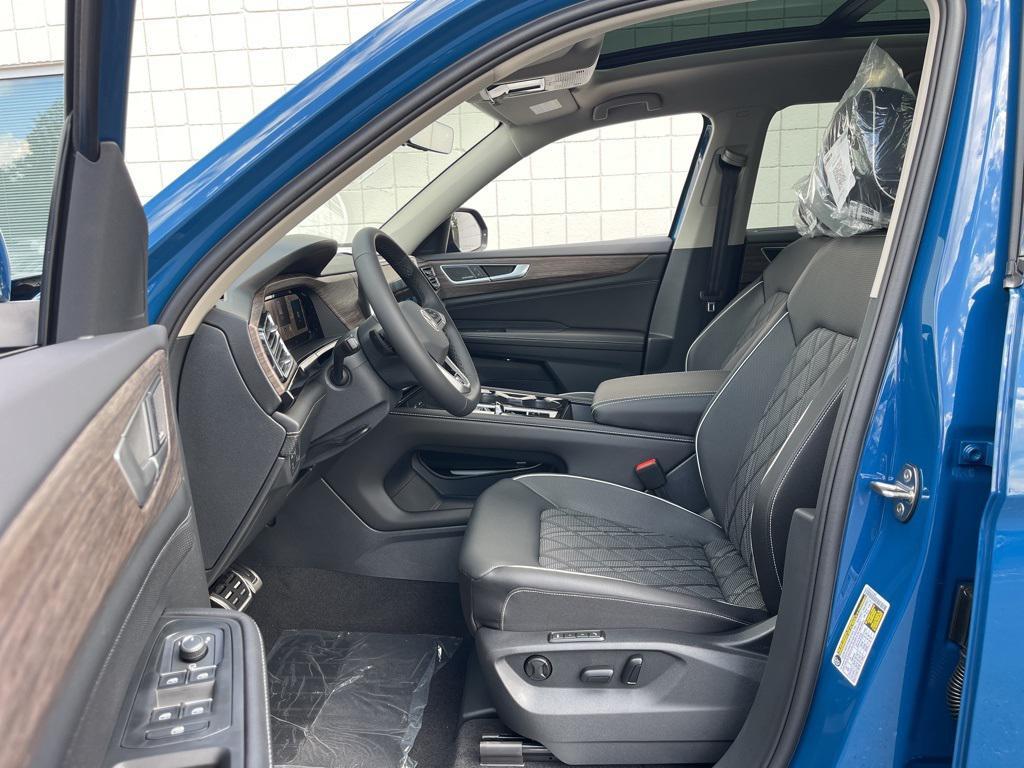 new 2026 Volkswagen Atlas car, priced at $54,181