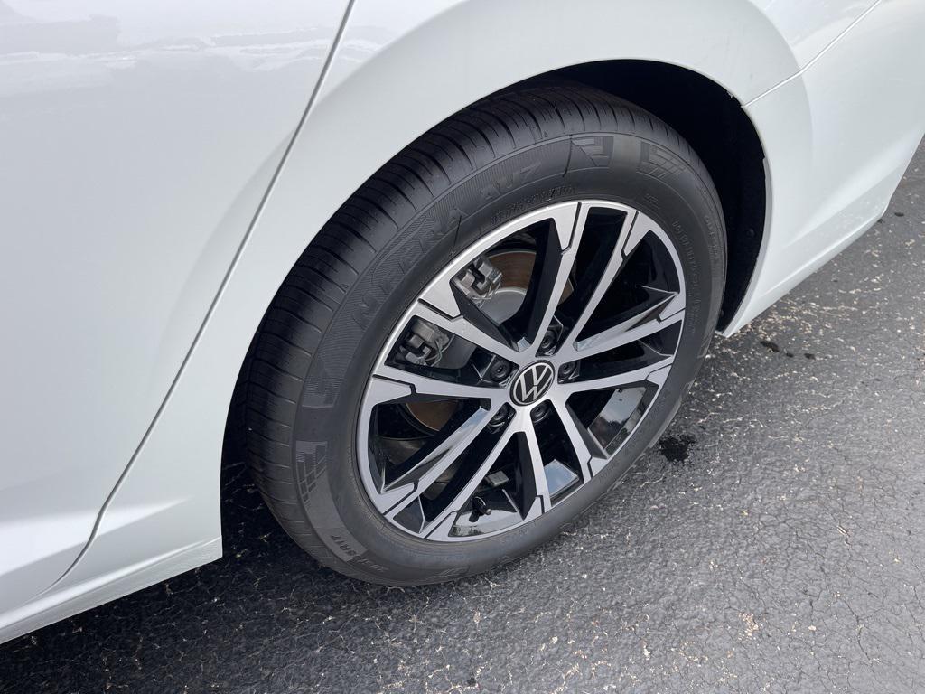 new 2025 Volkswagen Jetta car, priced at $23,318