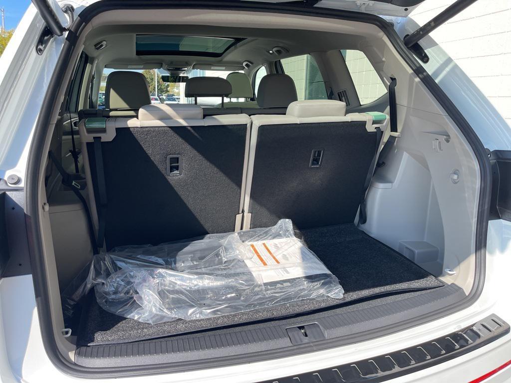 new 2026 Volkswagen Atlas car, priced at $54,618