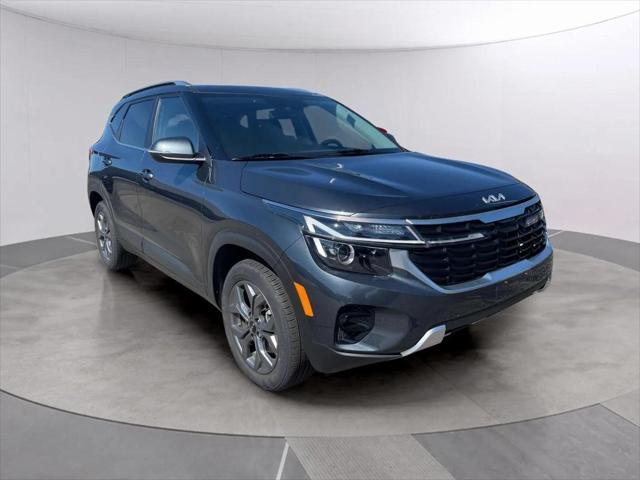 used 2024 Kia Seltos car, priced at $25,628