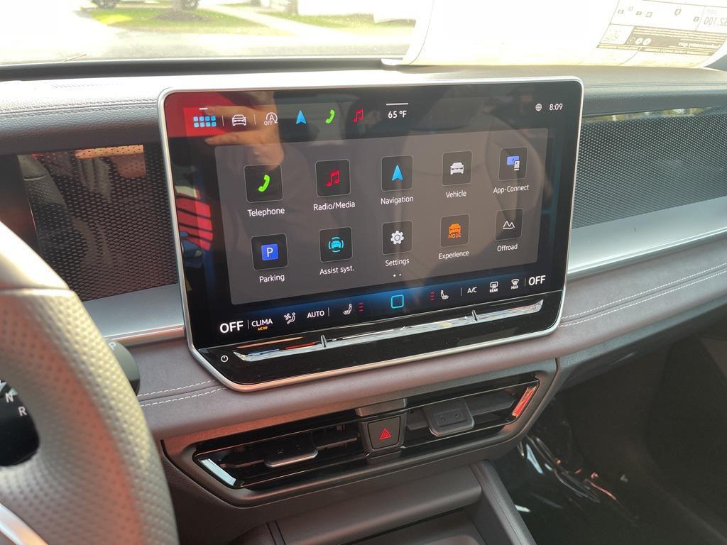 new 2025 Volkswagen Tiguan car, priced at $37,437