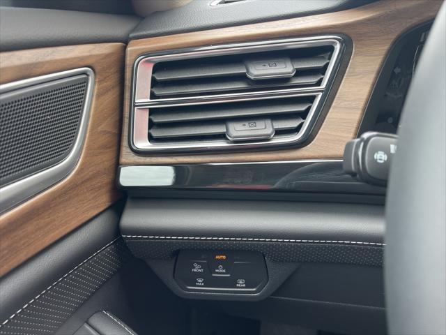new 2025 Volkswagen Atlas car, priced at $45,041