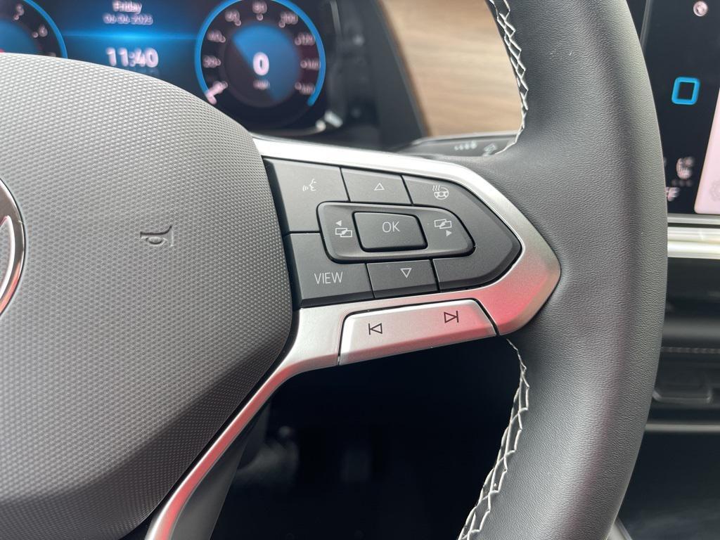 new 2025 Volkswagen Atlas car, priced at $42,541