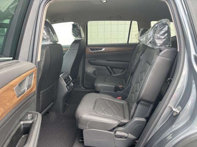 new 2025 Volkswagen Atlas car, priced at $43,541