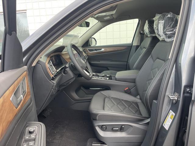 new 2025 Volkswagen Atlas car, priced at $43,541