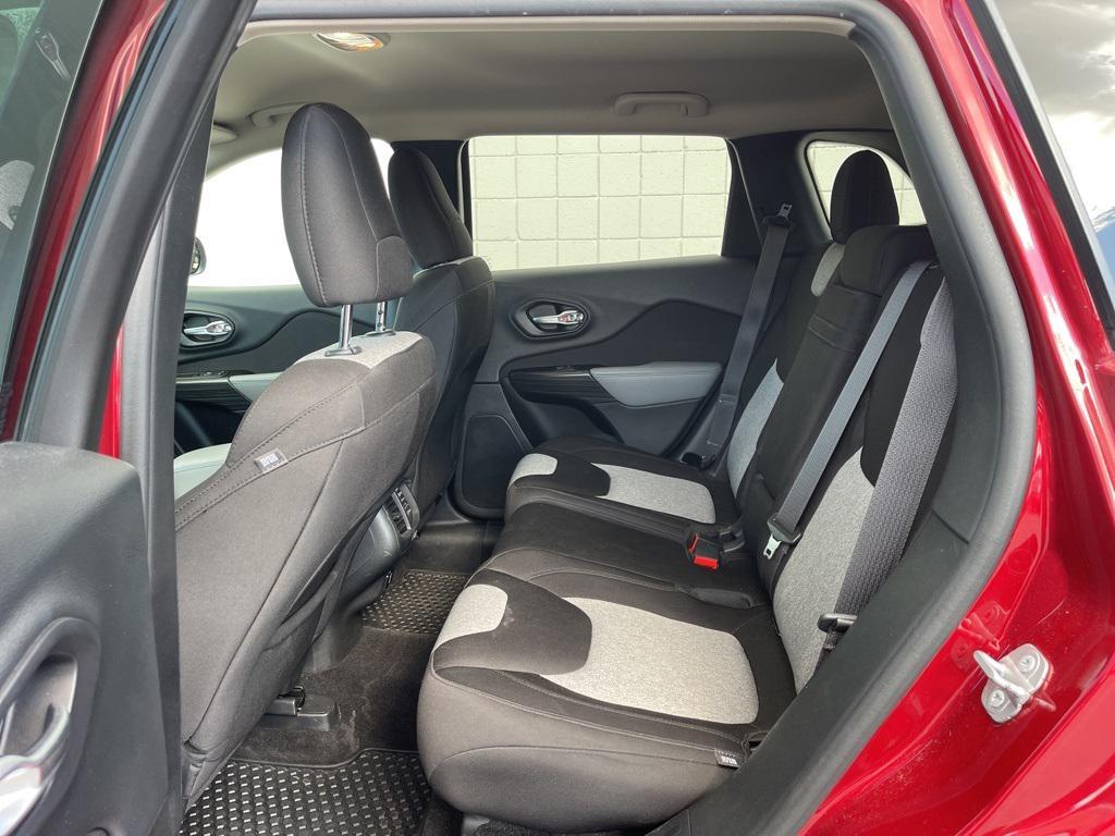 used 2014 Jeep Cherokee car, priced at $11,325
