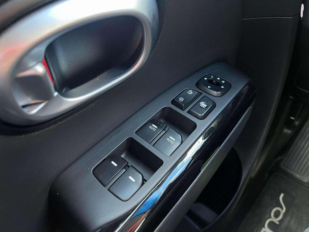 used 2016 Kia Soul car, priced at $11,984