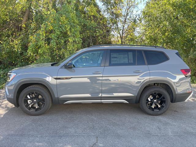 new 2024 Volkswagen Atlas car, priced at $42,672