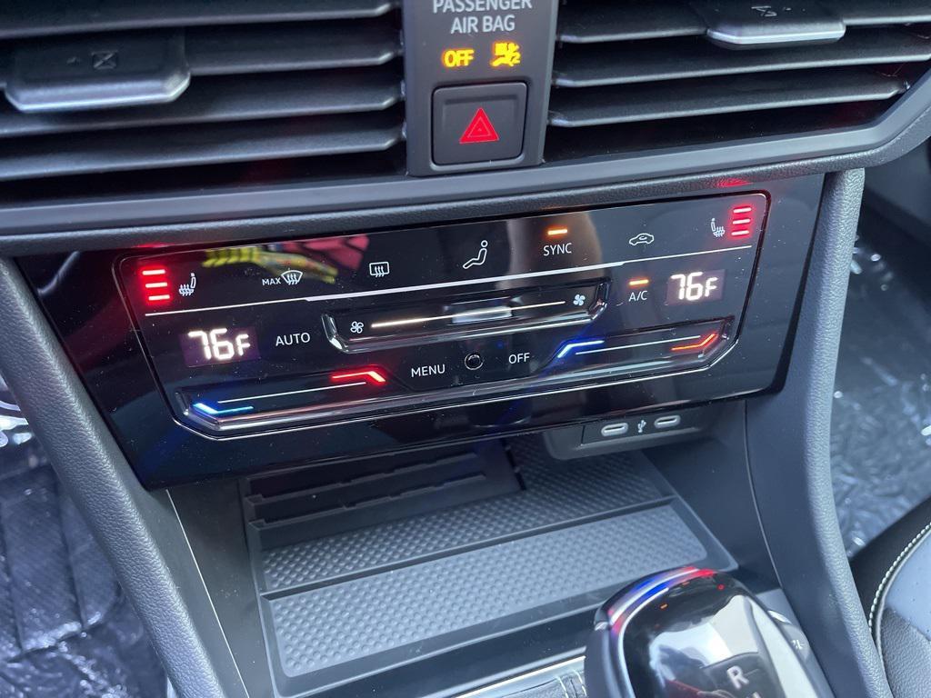 new 2025 Volkswagen Jetta car, priced at $25,747