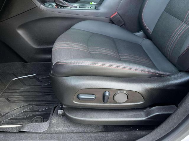 used 2022 Chevrolet Equinox car, priced at $23,595
