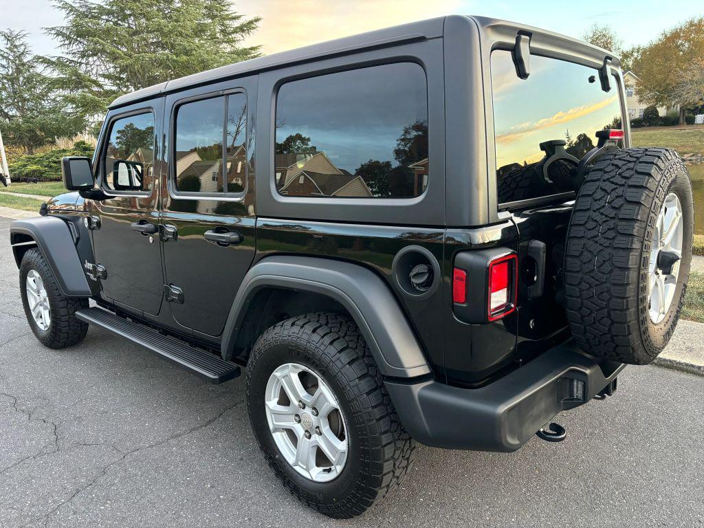 used 2018 Jeep Wrangler Unlimited car, priced at $22,400