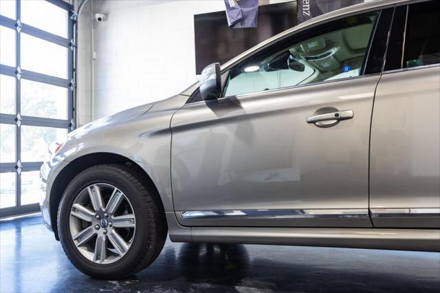 used 2016 Volvo XC60 car, priced at $11,800