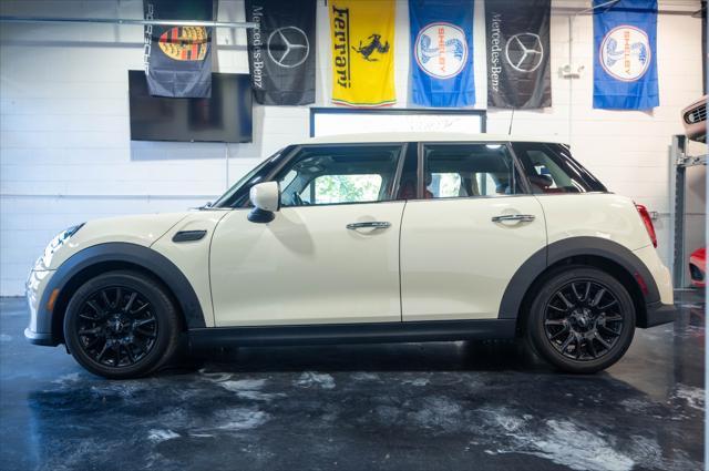 used 2022 MINI Hardtop car, priced at $20,999