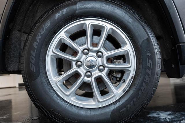 used 2018 Jeep Grand Cherokee car, priced at $15,800