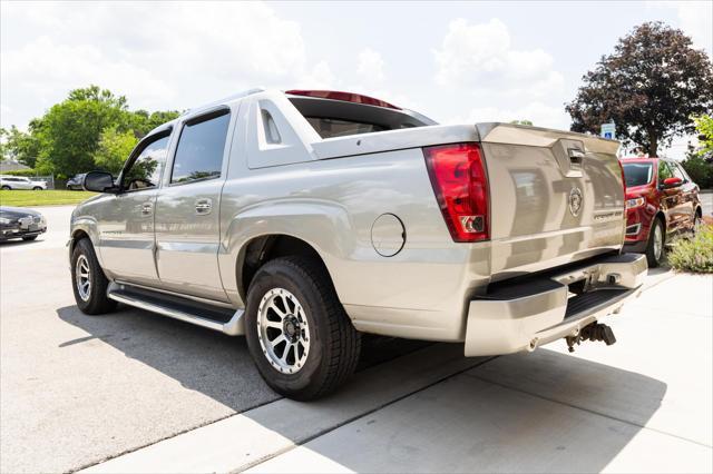used 2004 Cadillac Escalade EXT car, priced at $4,800